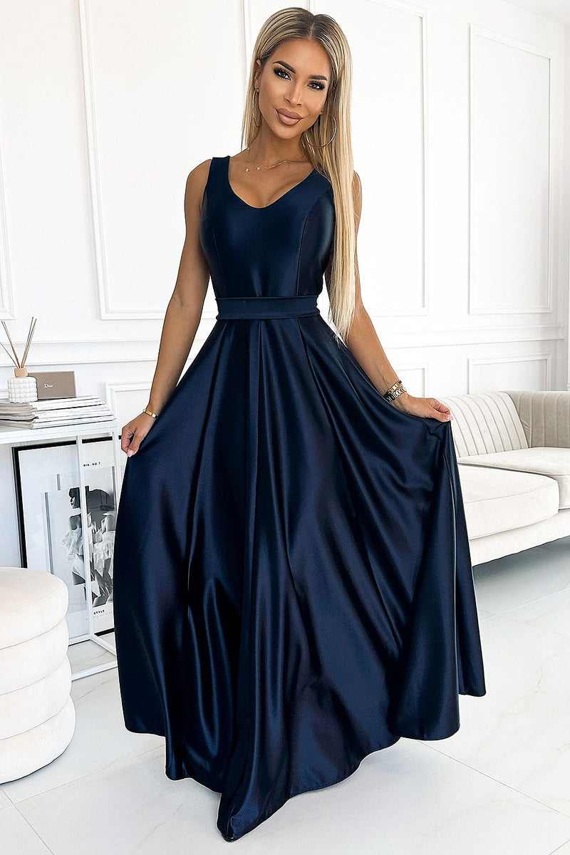 Long dress model 187277 Numoco