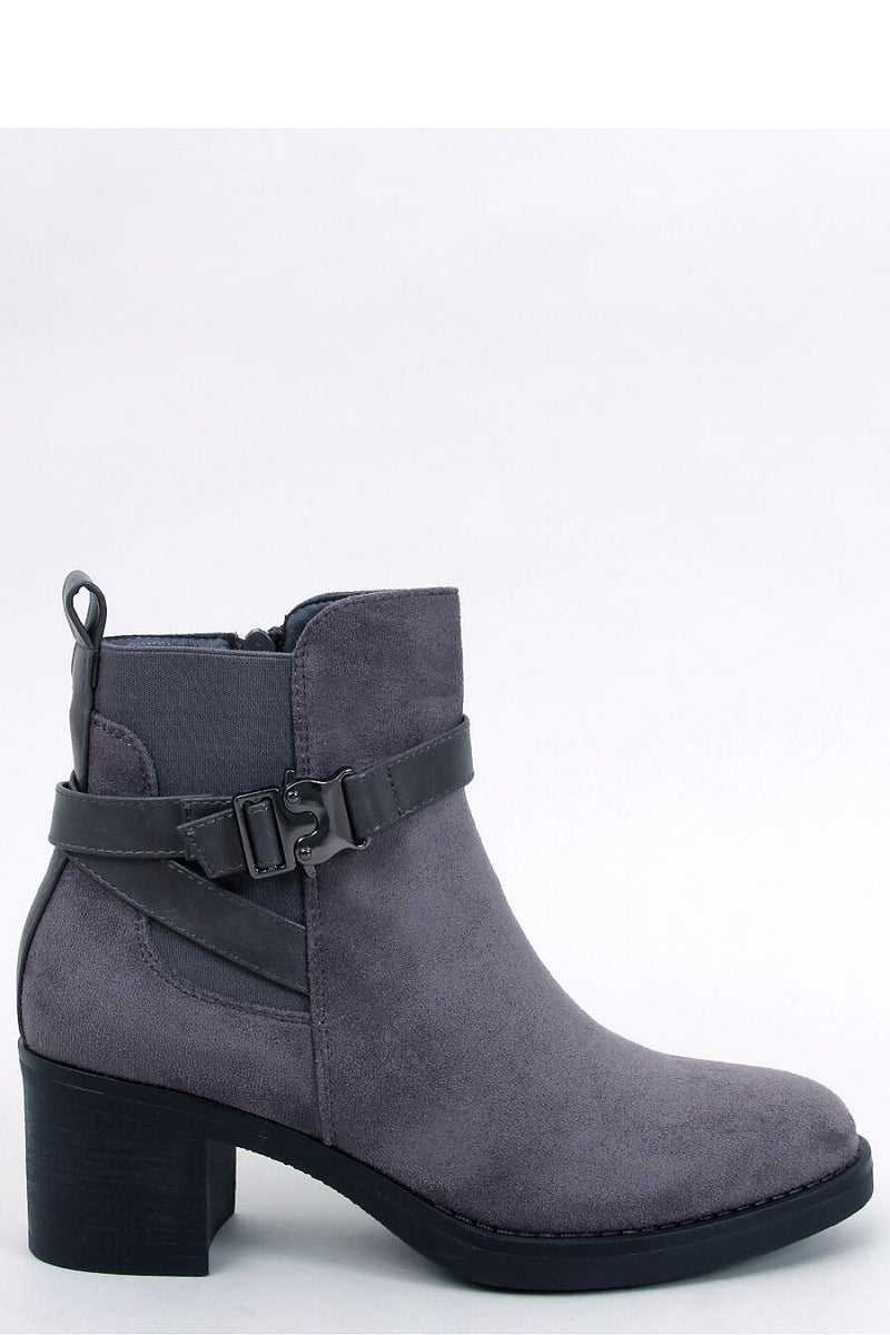 Heel boots model 187414 Inello