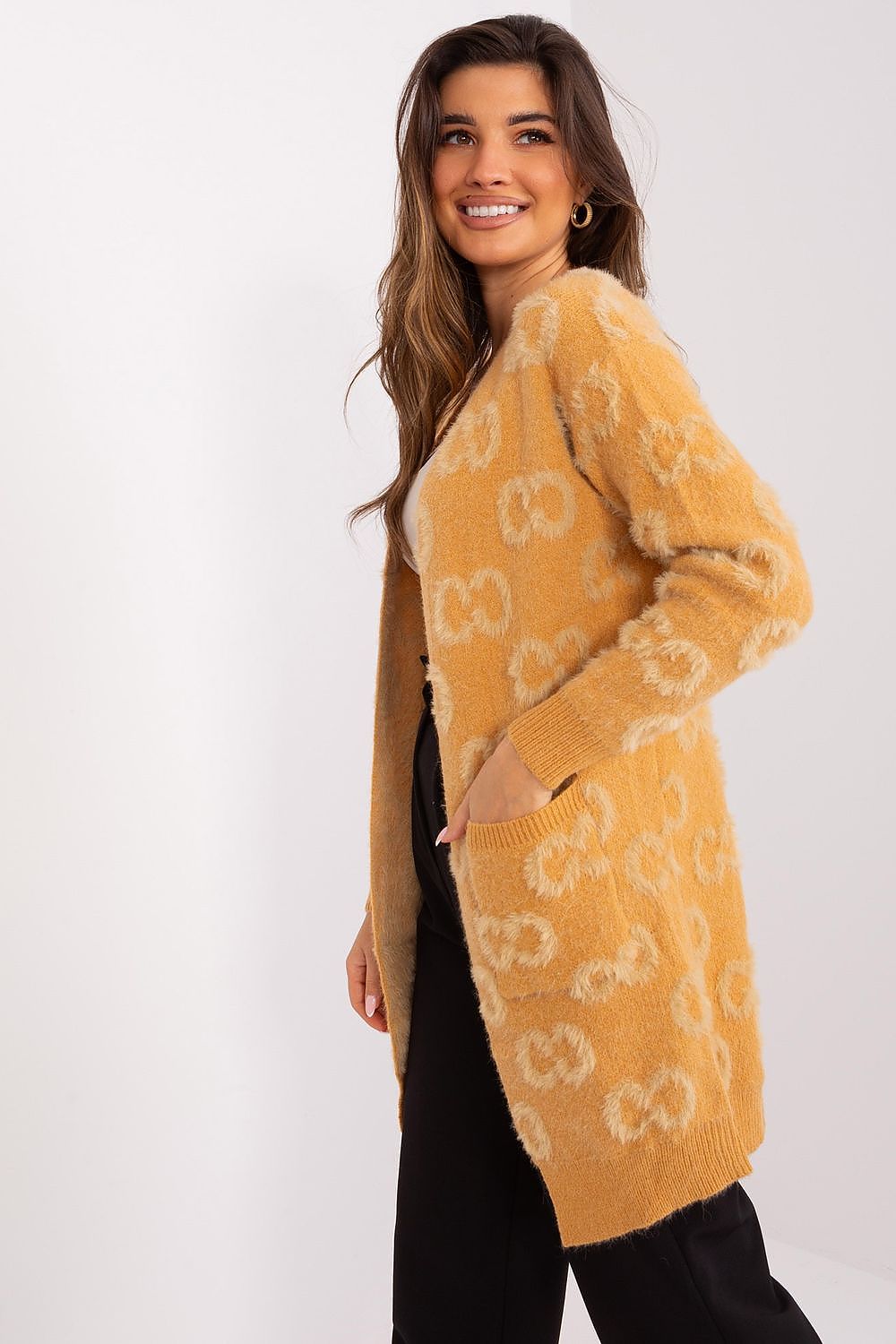 Cardigan model 187761 AT