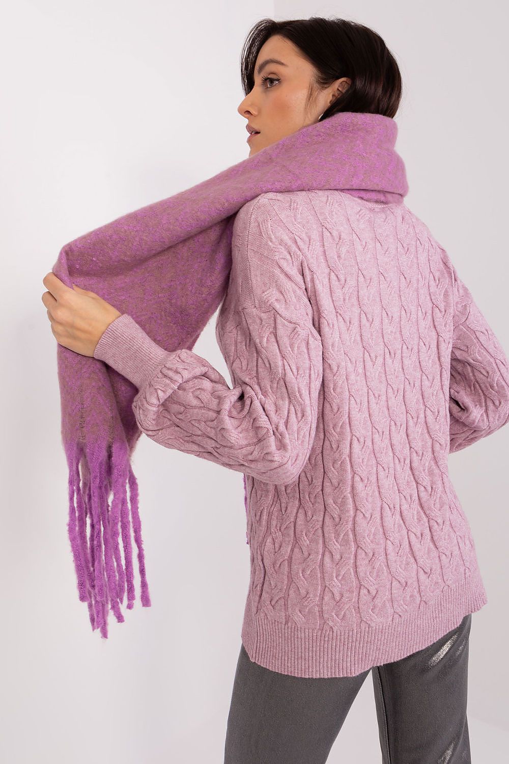 Shawl model 189231 AT