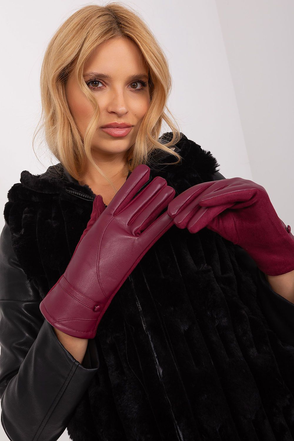 Gloves model 190872 AT