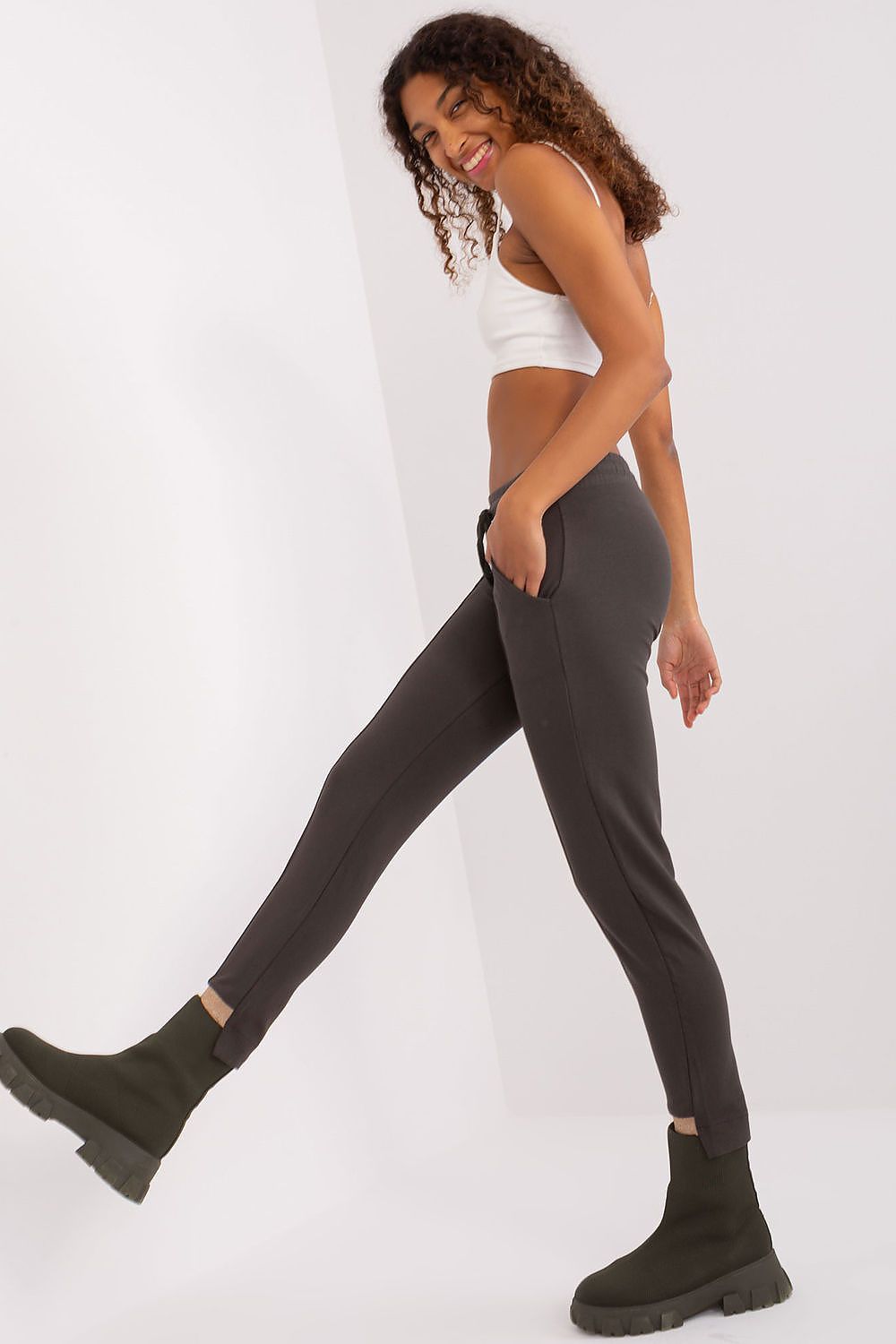 Tracksuit trousers model 191232 Relevance