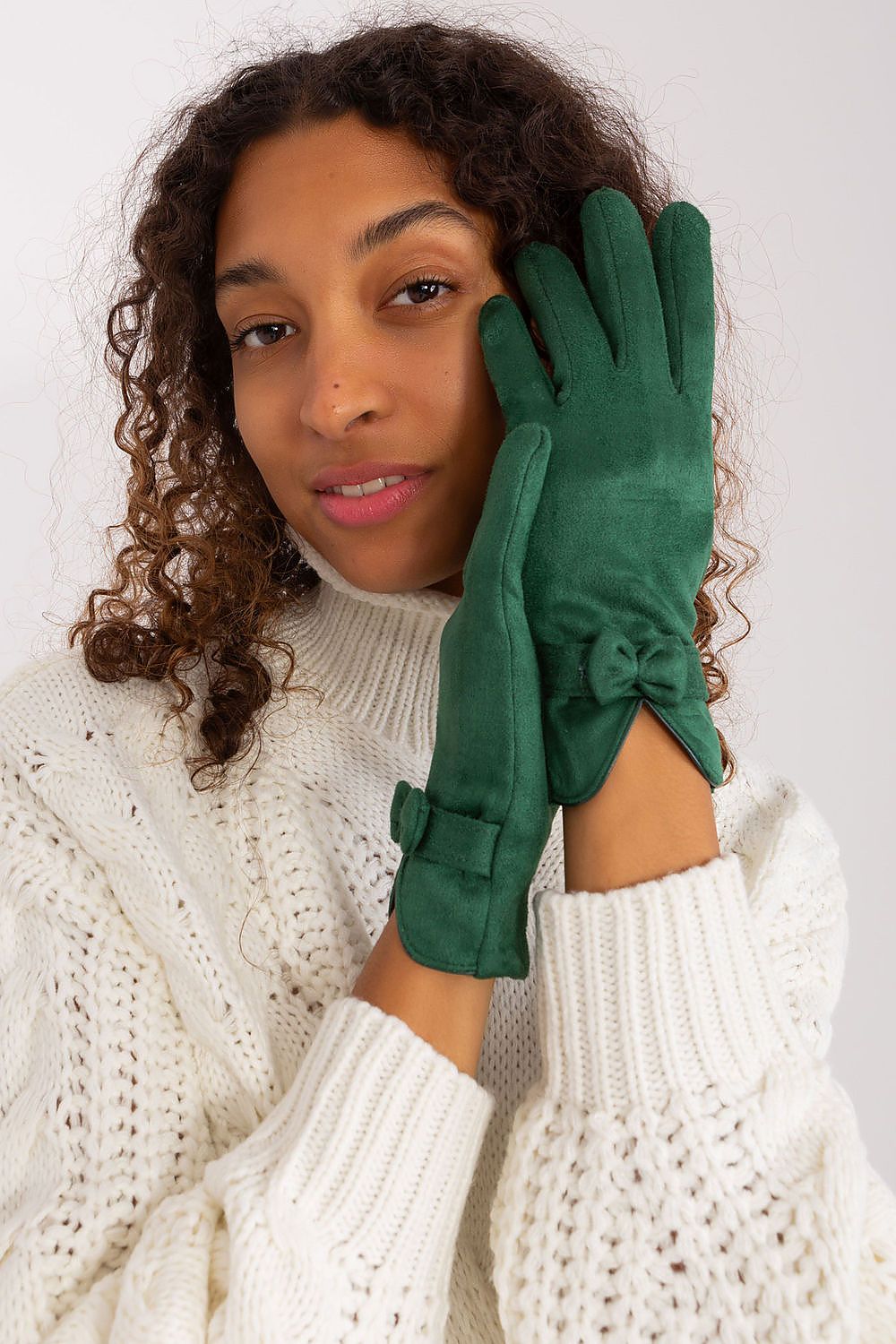 Gloves model 191353 AT