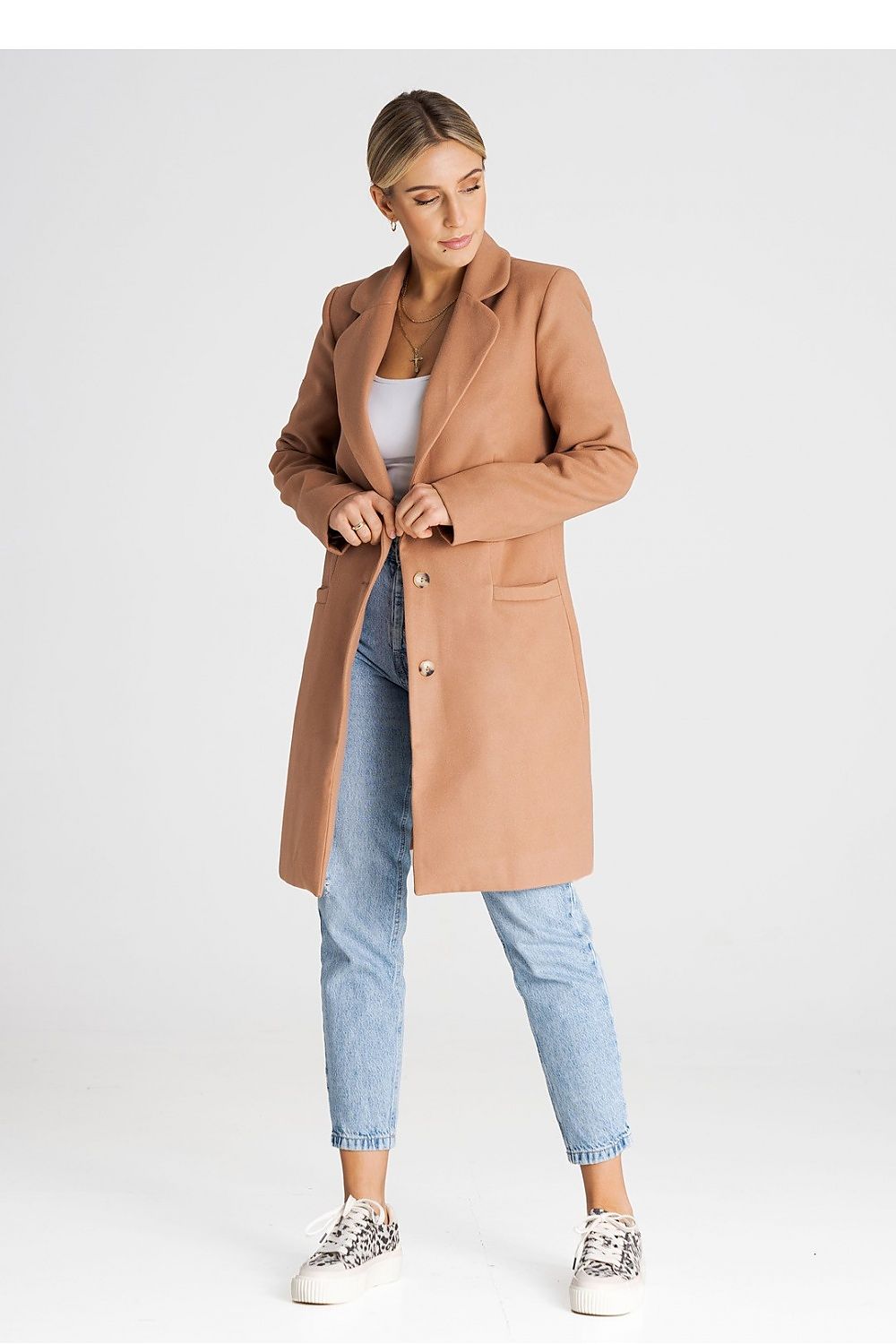 Coat model 194797 Figl