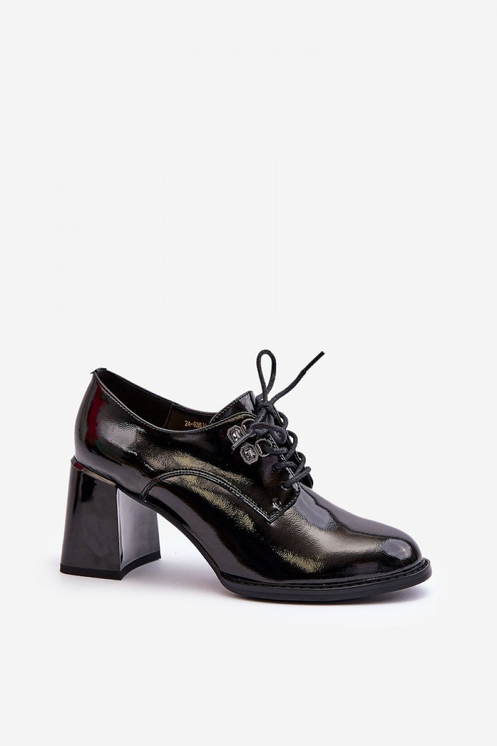 Heeled low shoes model 195406 Step in style