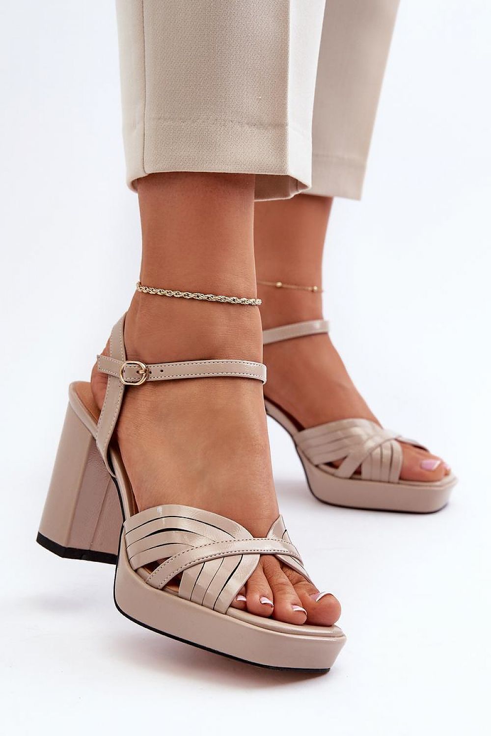 Heel sandals model 195544 Step in style