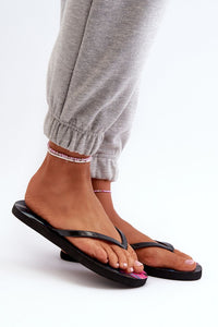 Japanese flip-flops model 198604 Step in style