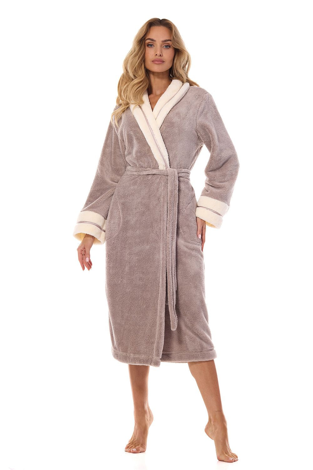 Bathrobe model 199362 L&L collection