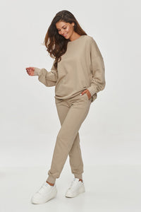 Tracksuit trousers model 200132 Makadamia