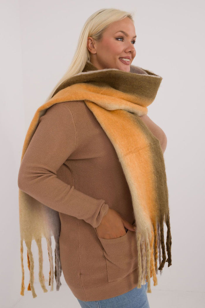 Shawl model 200283 AT