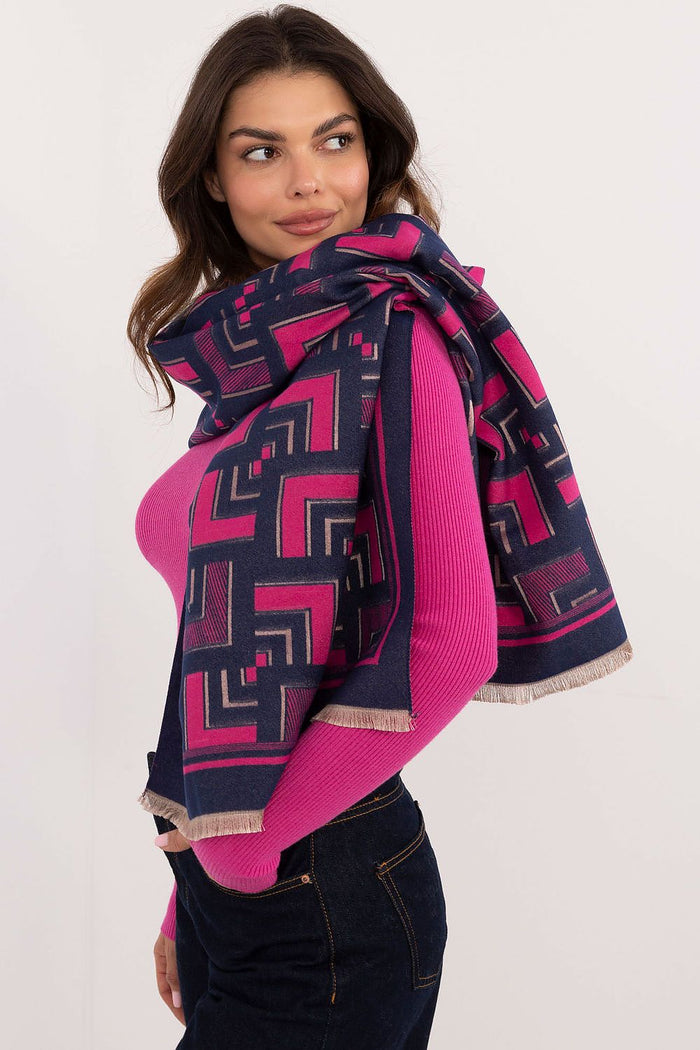 Shawl model 200537 AT