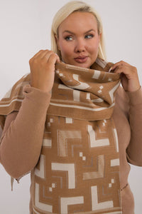 Shawl model 200539 AT