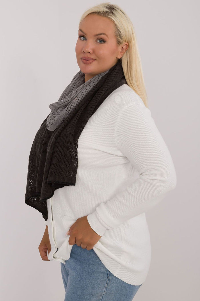 Shawl model 200849 AT