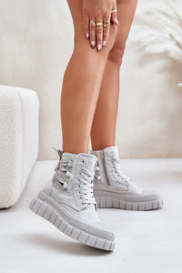 Sneakers model 201924 Step in style