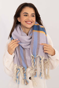 Shawl model 202571 AT