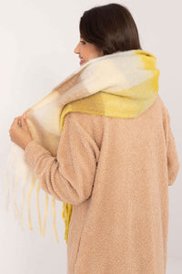 Shawl model 203186 AT