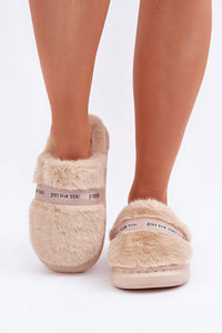 Slippers model 204933 Step in style