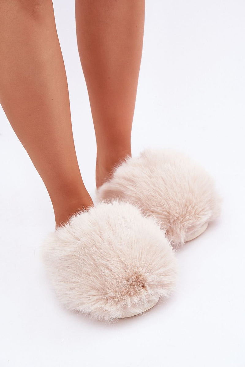 Slippers model 204952 Step in style