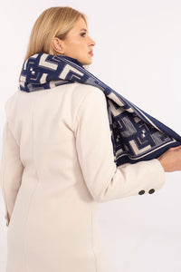 Shawl model 205966 AT