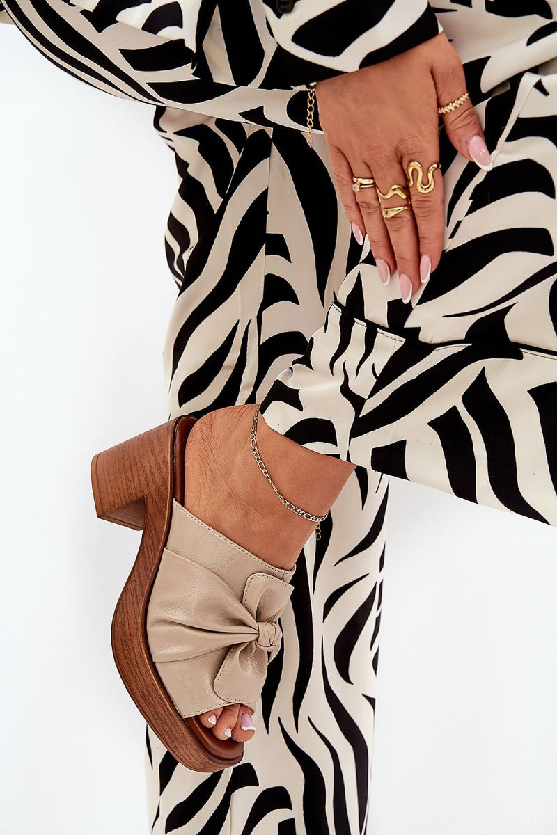  Flip-flops model 209935 Step in style 