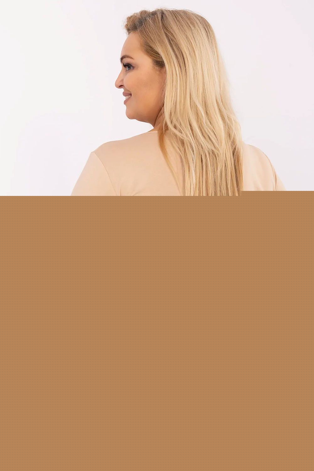  Plus size T-shirt model 211761 Relevance 