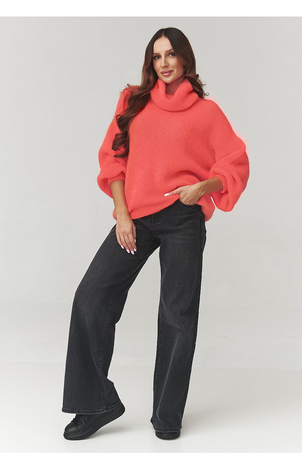  Turtleneck model 220792 Makadamia 