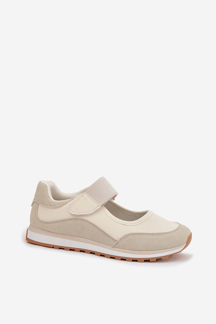  Half shoes model 225100 Step in style 
