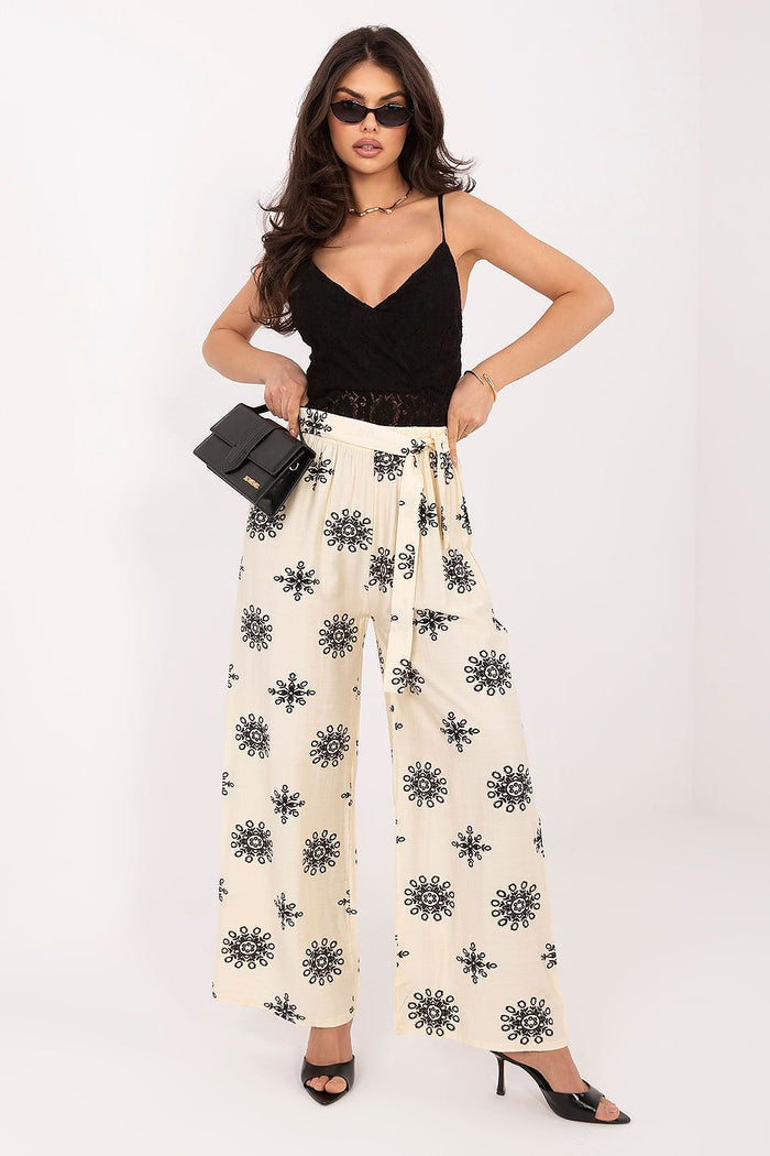  Women trousers model 226626 Italy Moda 