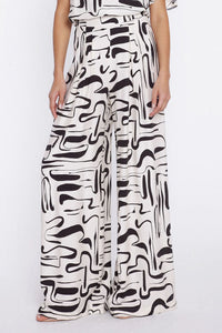  Women trousers model 228007 Nife 