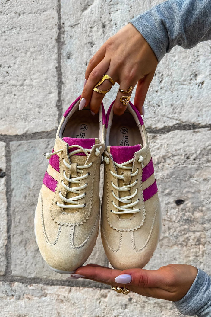  Sport Shoes model 228742 Step in style 