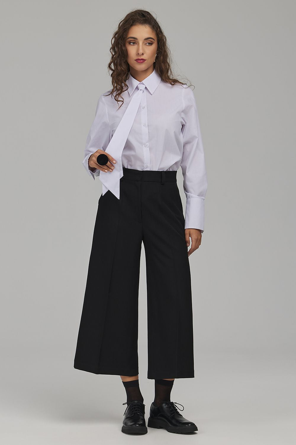  Women trousers model 230987 Nife 