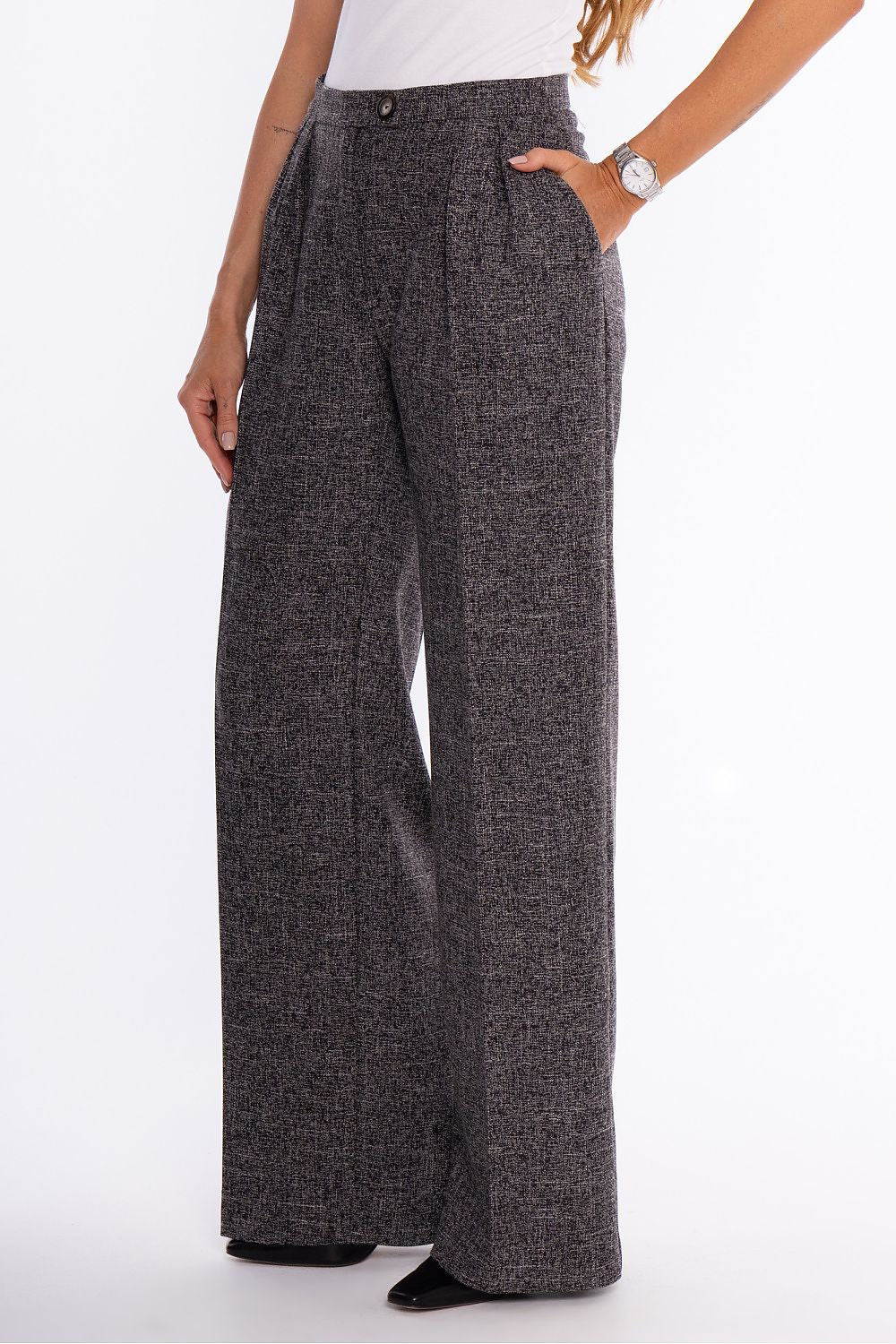  Women trousers model 232840 Moe 