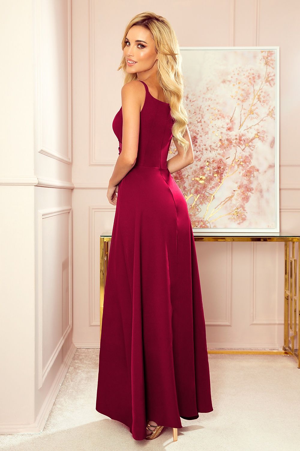 Evening dress model 175028 Numoco