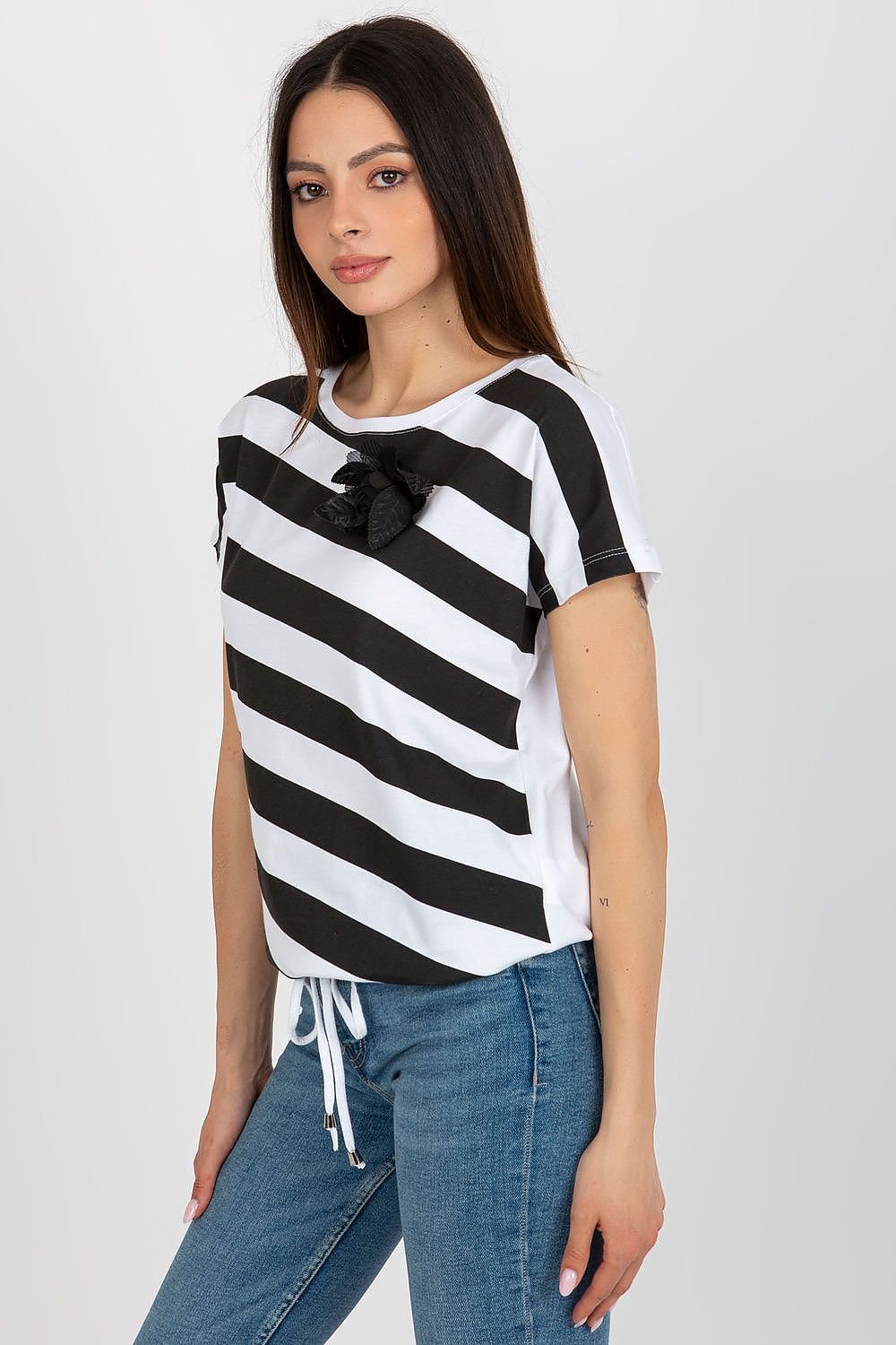 Blouse model 180942 Relevance