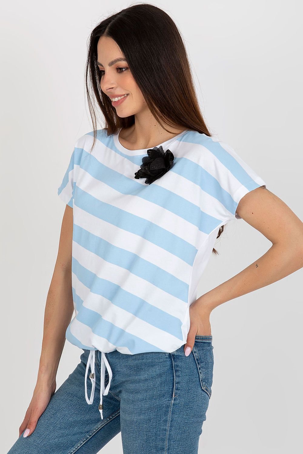 Blouse model 180943 Relevance