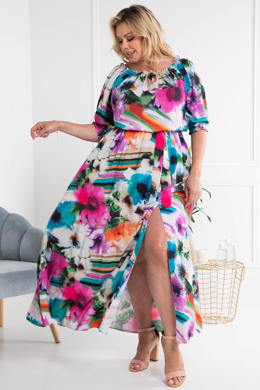 Plus size dress model 182176 Karko