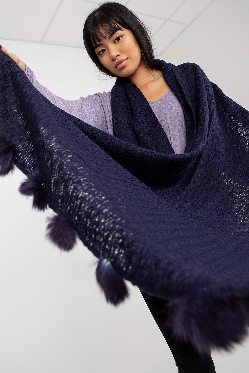 Shawl model 185905 AT