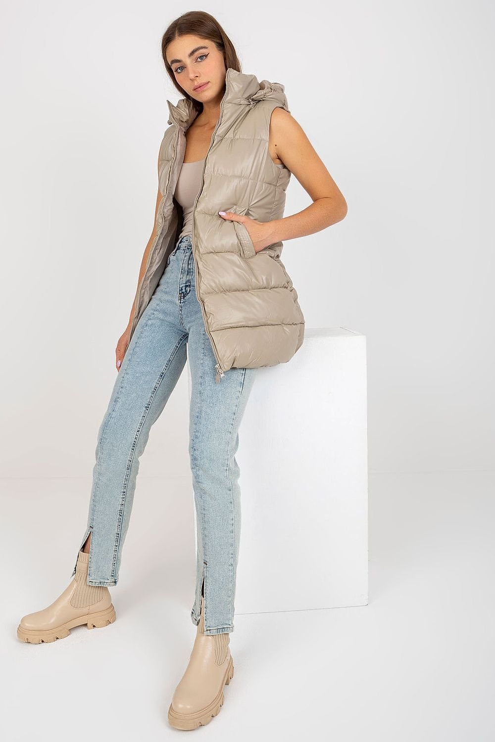 Gilet model 172624 NM